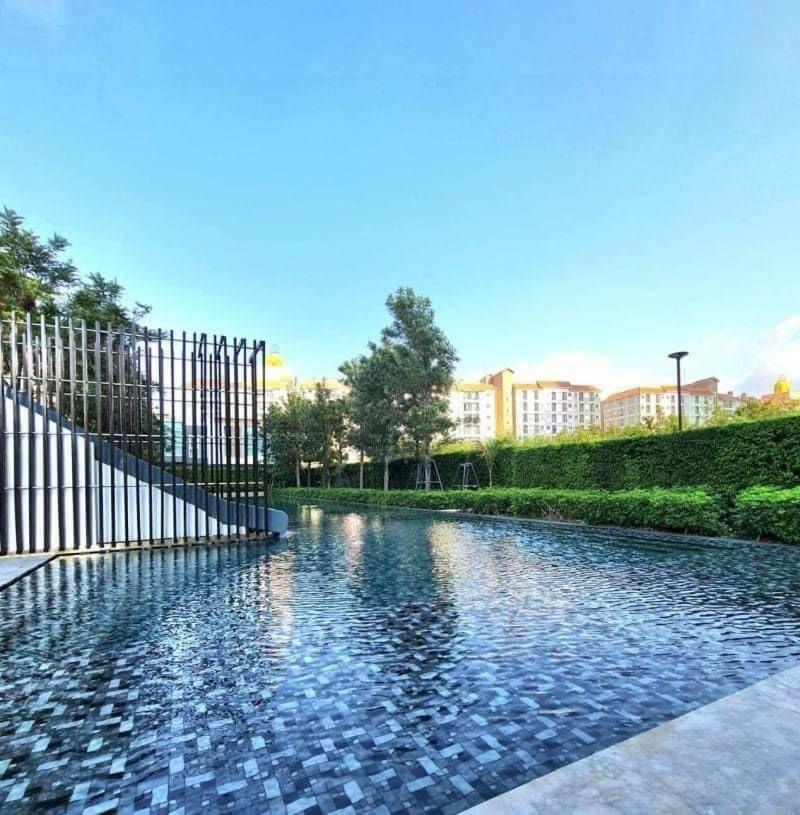 Veranda Residences Pattaya By Phung Jomtien Beach Exteriör bild