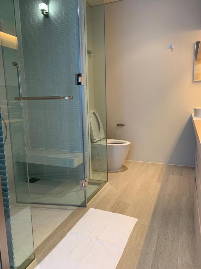 Veranda Residences Pattaya By Phung Jomtien Beach Exteriör bild